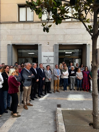 Magistrados y magistradas de la Comunidad Valenciana guardan un minuto de silencio en señal de duelo por el accidente ferroviario de Urda